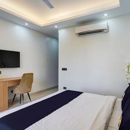 Hotel O Parkinn Γκουργκάον Εξωτερικό φωτογραφία
