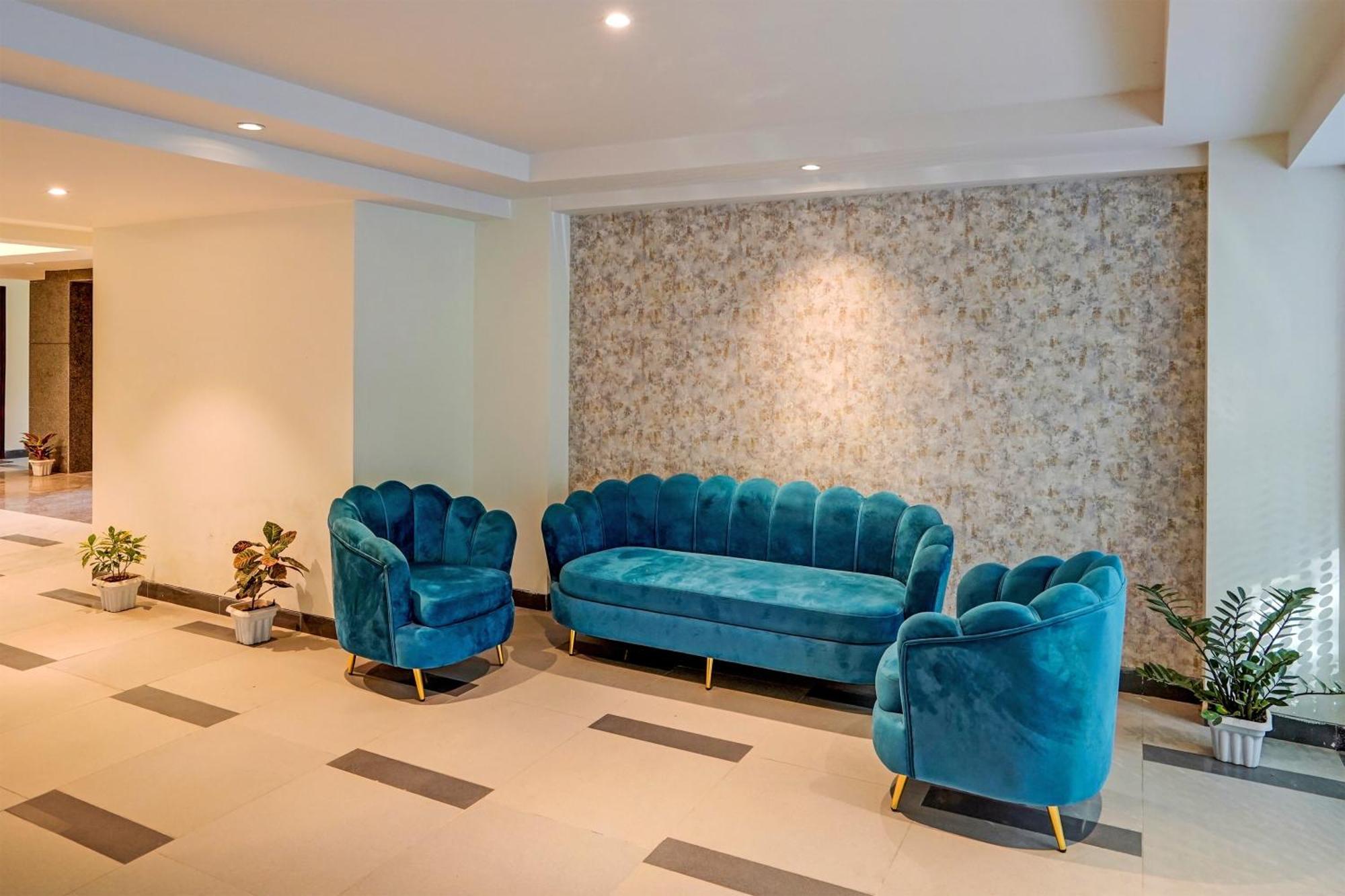Hotel O Parkinn Γκουργκάον Εξωτερικό φωτογραφία