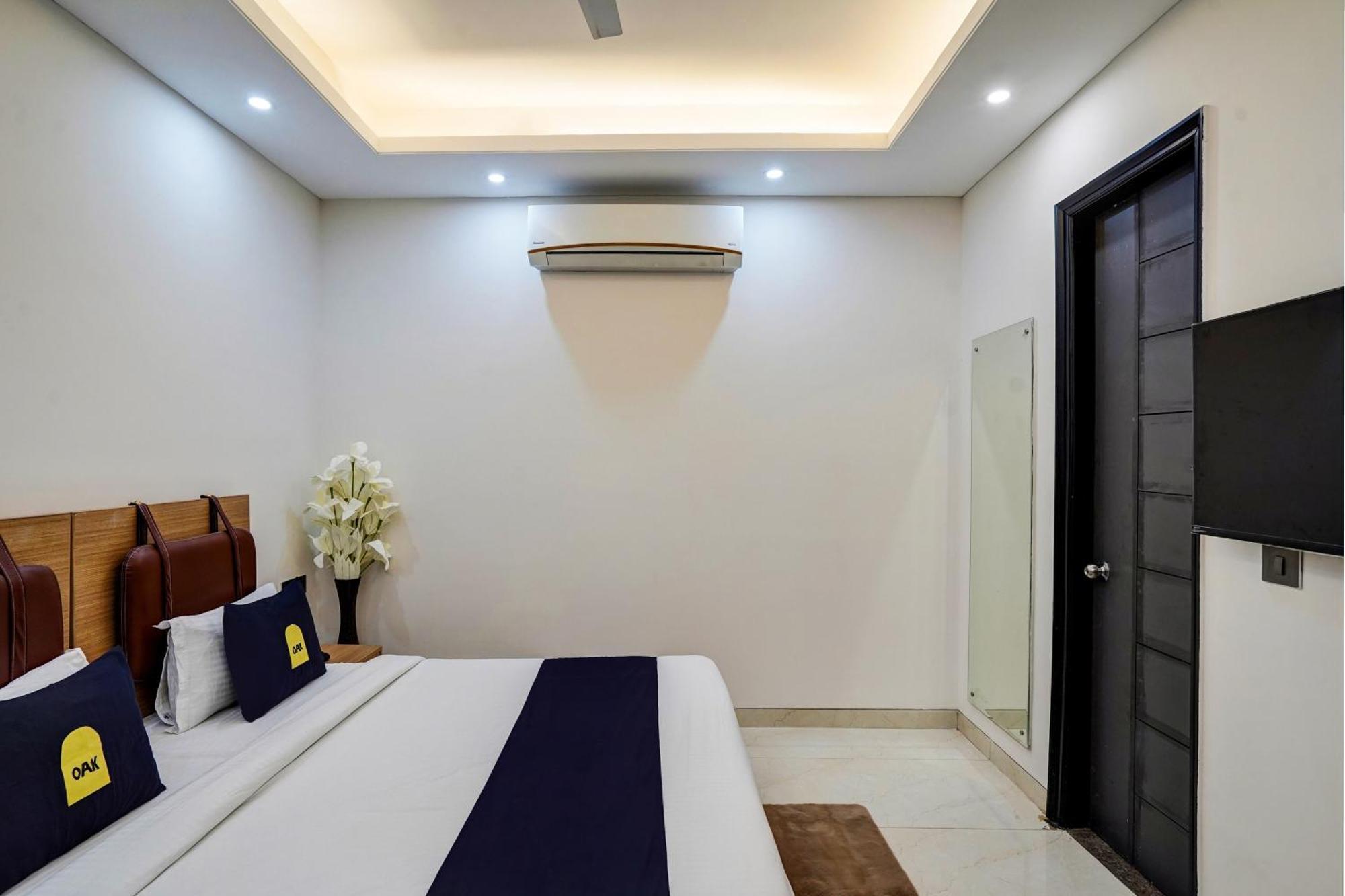 Hotel O Parkinn Γκουργκάον Εξωτερικό φωτογραφία