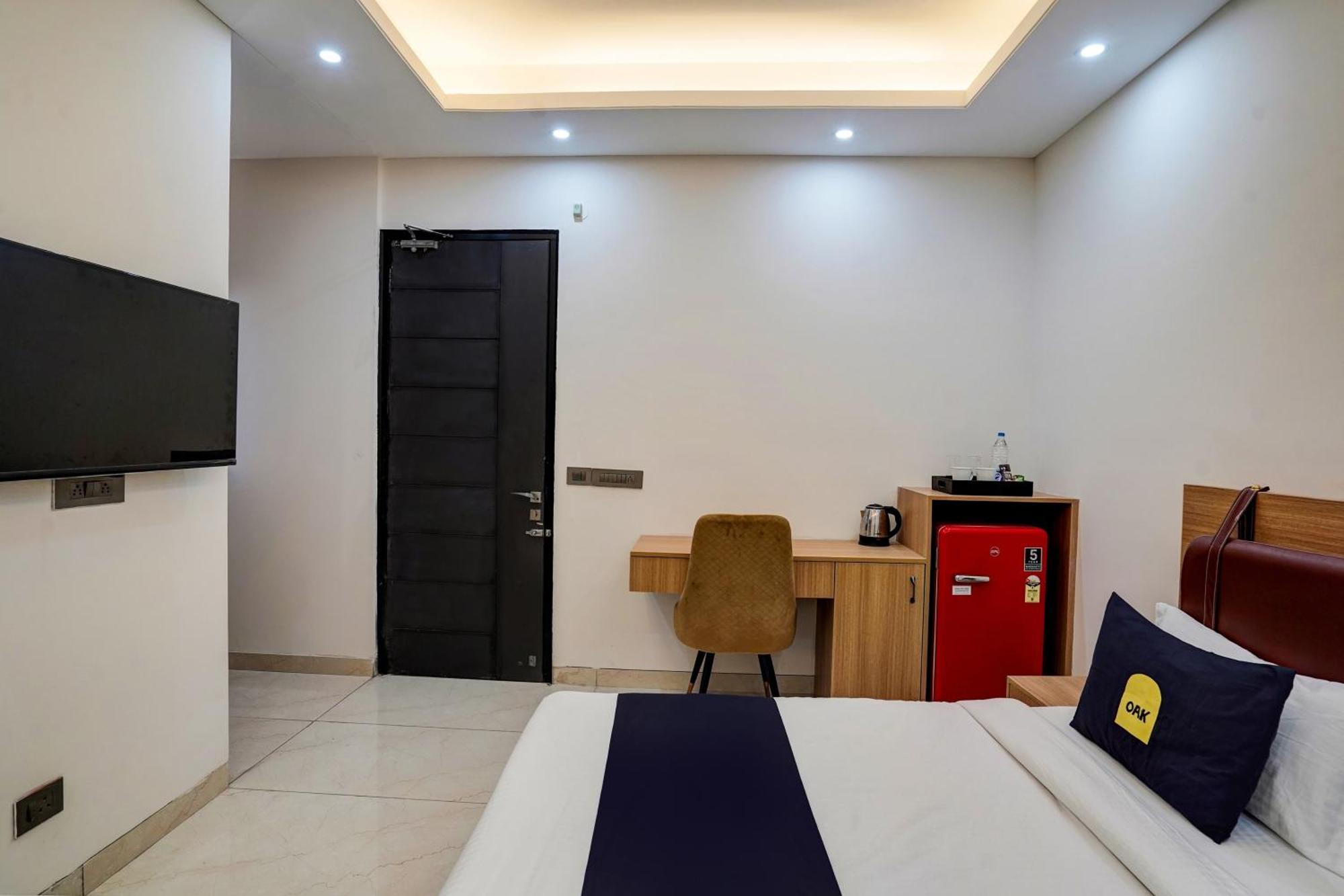 Hotel O Parkinn Γκουργκάον Εξωτερικό φωτογραφία