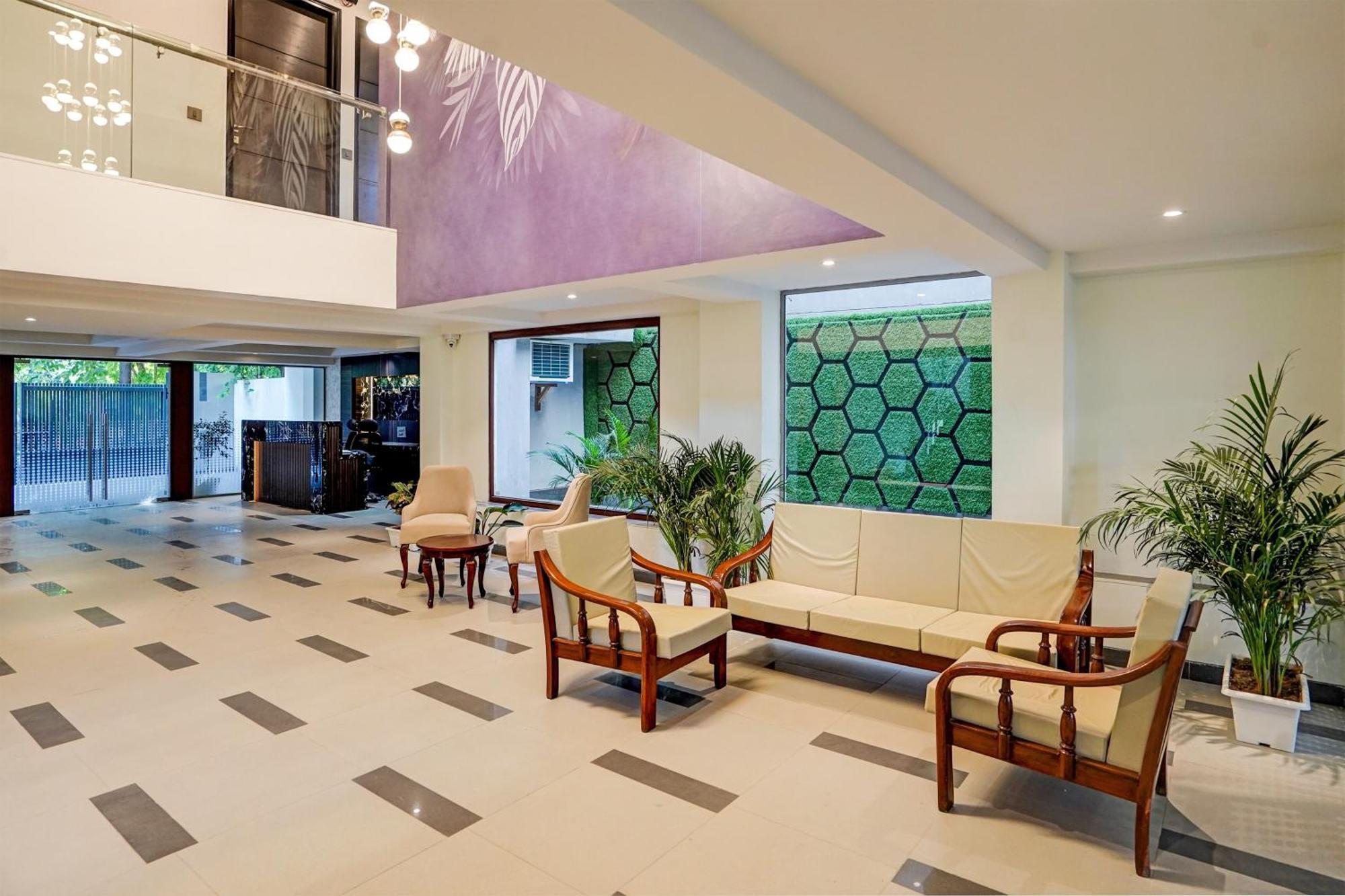 Hotel O Parkinn Γκουργκάον Εξωτερικό φωτογραφία