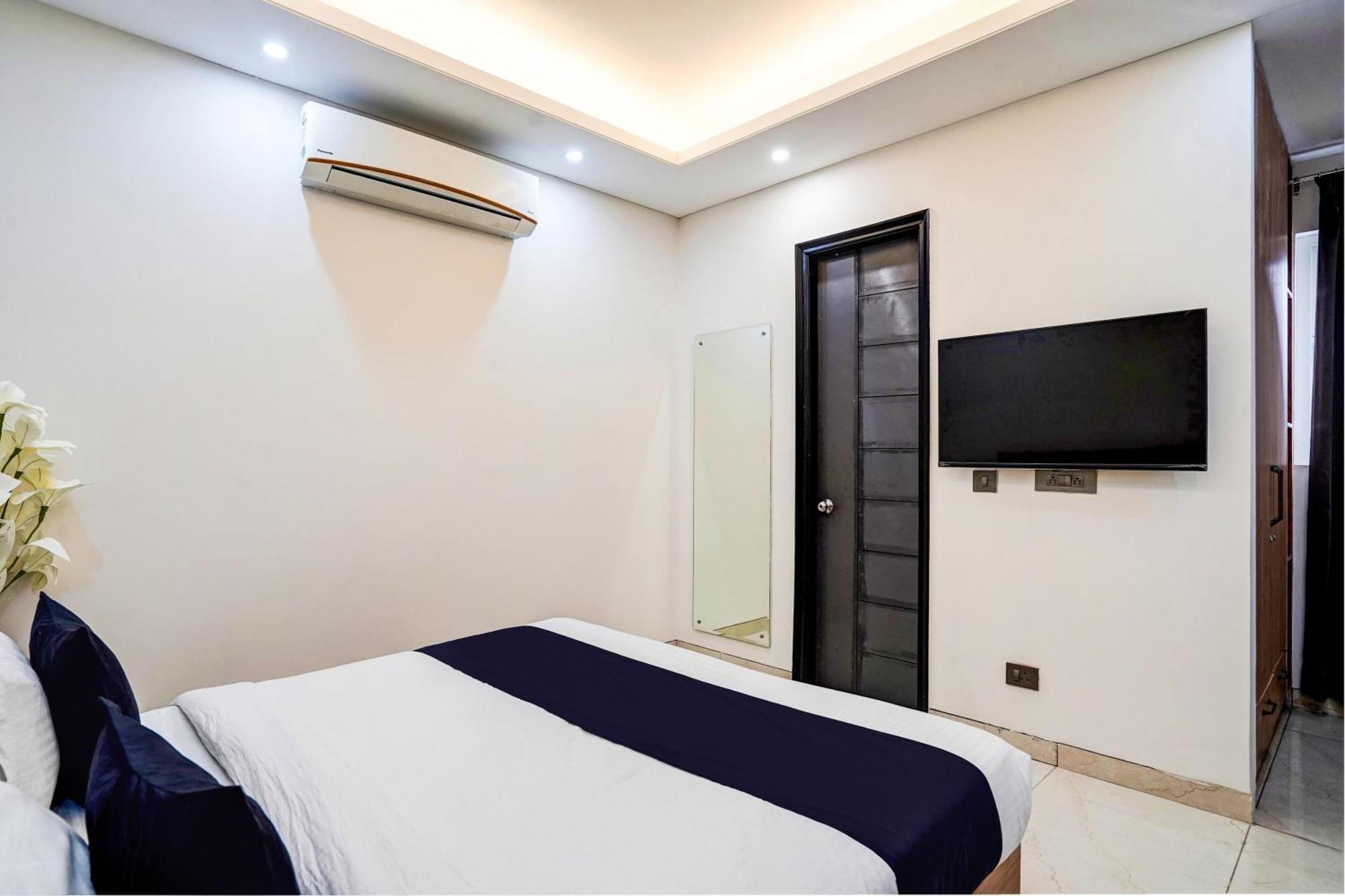 Hotel O Parkinn Γκουργκάον Εξωτερικό φωτογραφία
